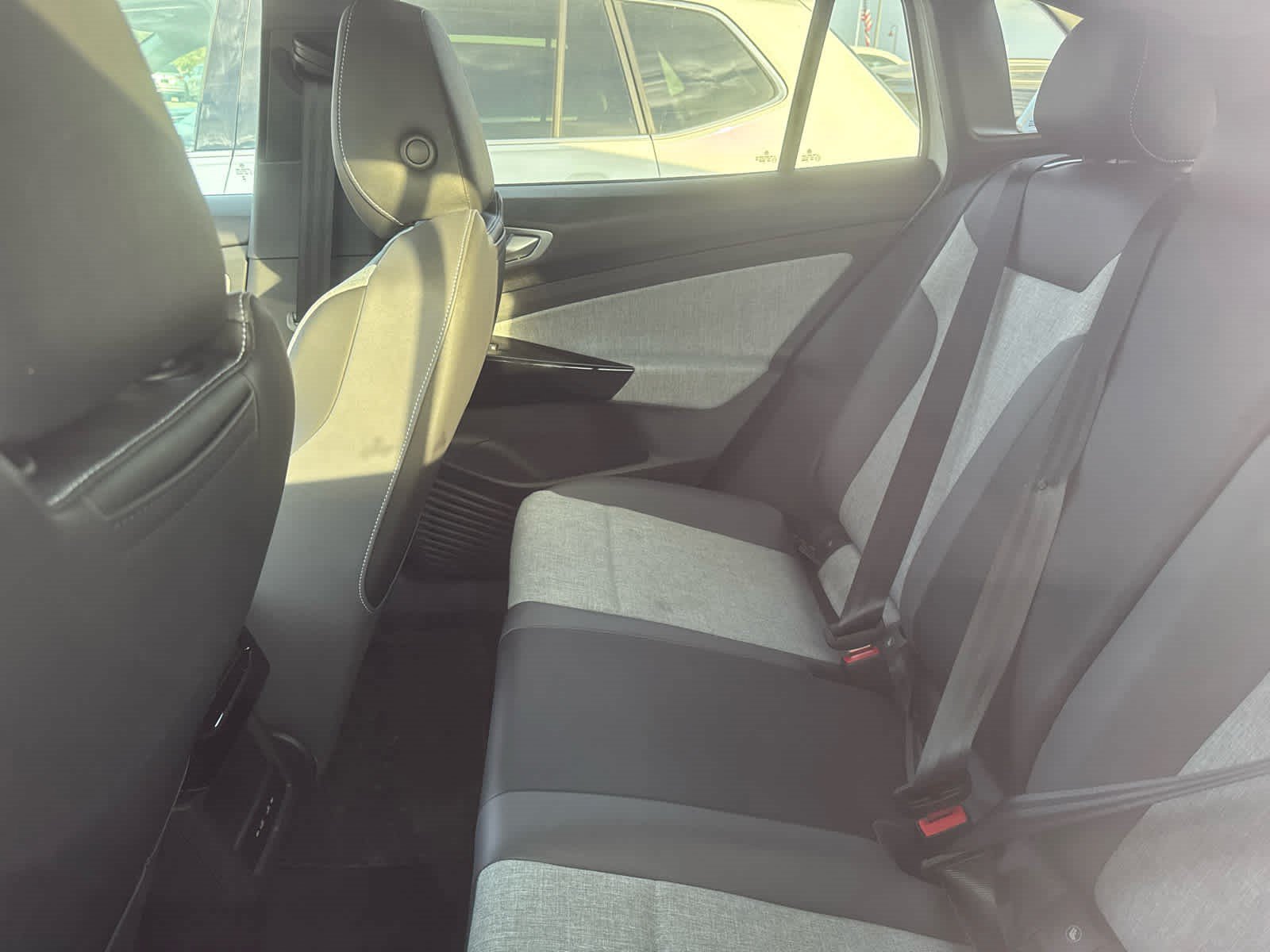 Used 2024 Volkswagen ID.4 Pro AWD/4WD image 5