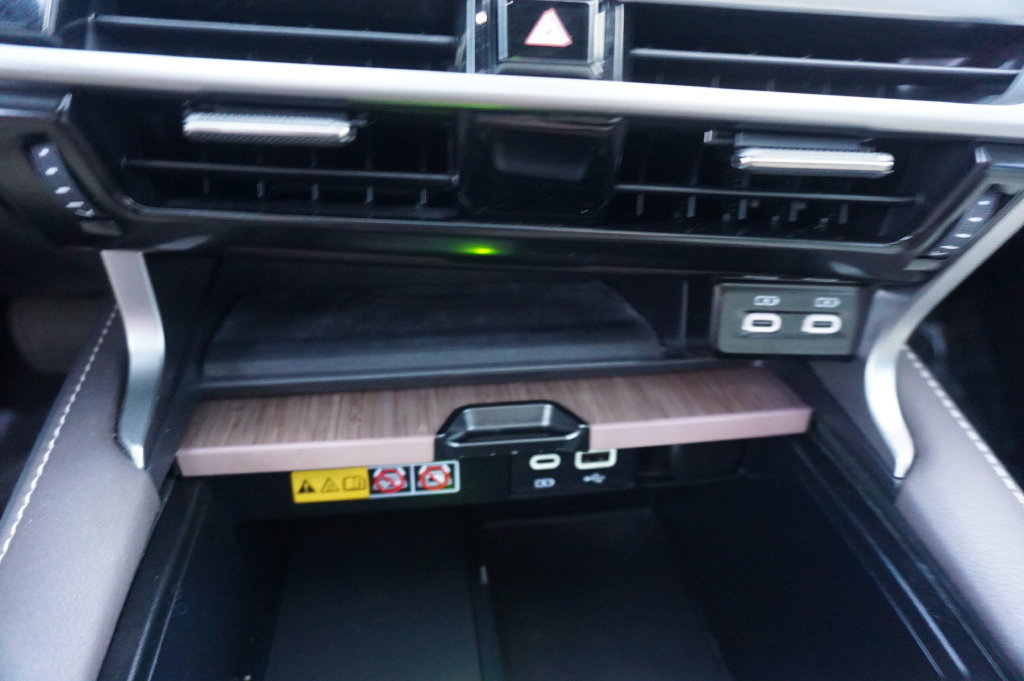 Used 2024 Lexus RX 350 Premium w/ Accessory Package (Z1) FWD image 14