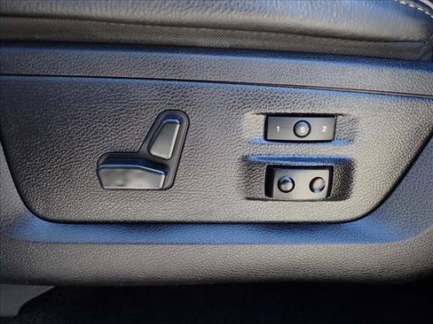 Used 2016 RAM 1500 Limited AWD/4WD image 11