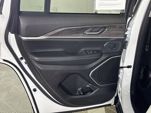 Certified 2023 Jeep Grand Cherokee 4WD 4xe image 21