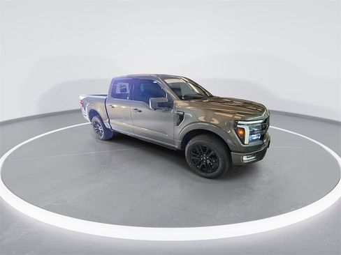Used 2024 Ford F150 Platinum w/ FX4 Off-Road Package image 2