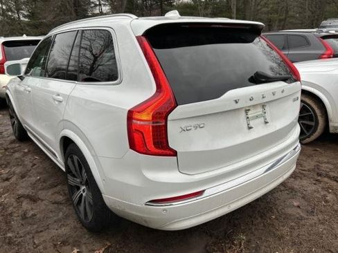 Used 2024 Volvo XC90 B6 Ultimate w/ Lounge Package image 4