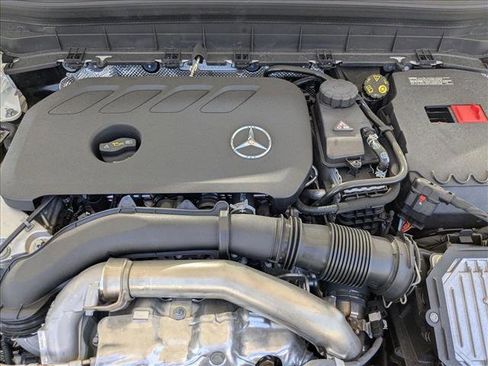 New 2025 Mercedes-Benz GLB 250 GLB 250 image 16