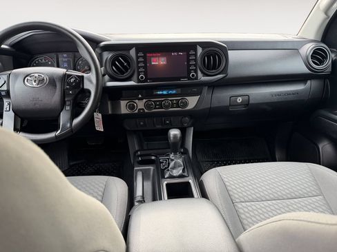 Used 2022 Toyota Tacoma SR AWD/4WD image 10