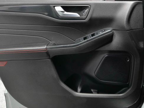 Used 2024 Ford Escape ST-Line FWD image 7