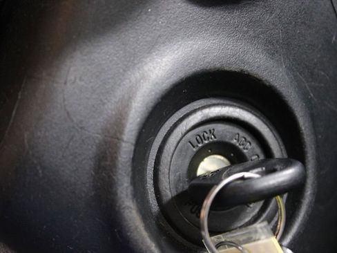 Used 2013 Hyundai Elantra GLS image 22