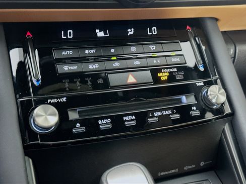 Used 2024 Lexus IS 350 F Sport RWD image 23