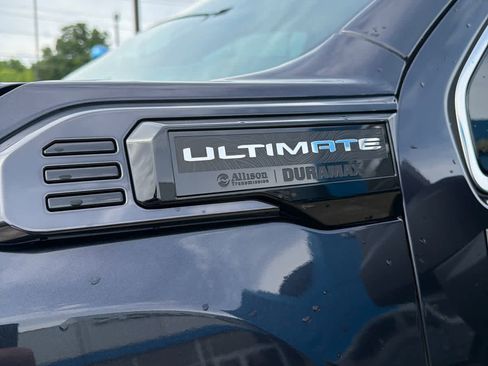 Used 2025 GMC Sierra 3500 Denali Ultimate AWD/4WD image 6