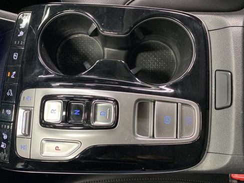 Certified 2023 Hyundai Tucson Limited AWD/4WD image 19