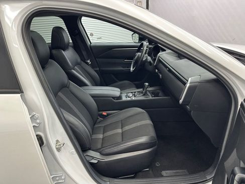 Used 2025 MAZDA CX-50 AWD 2.5 S w/ Premium Package image 14