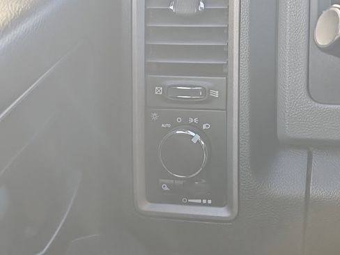 Used 2018 RAM 2500 Tradesman w/ Popular Equipment Group image 28