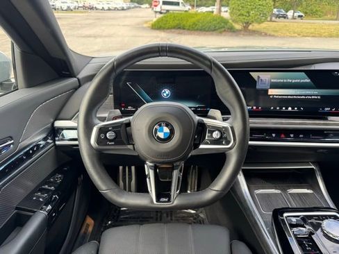 Certified 2024 BMW 760i xDrive AWD/4WD image 17