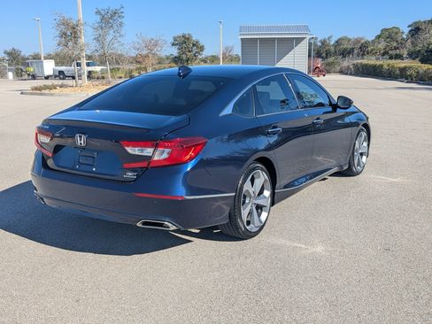 Used 2019 Honda Accord Touring image 5