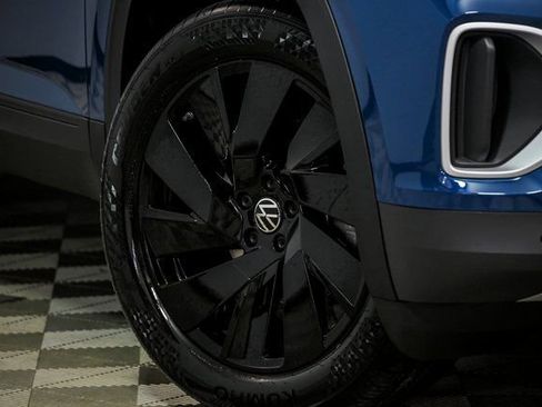 New 2026 Volkswagen Atlas SE AWD/4WD image 3