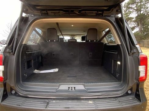 Certified 2024 Ford Expedition Max XLT image 8