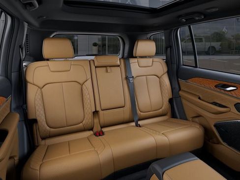 New 2026 Jeep Grand Cherokee Summit image 15