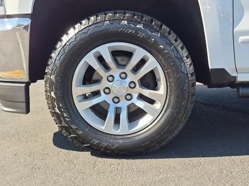 Used 2018 Chevrolet Silverado 1500 LT w/ All Star Edition RWD image 9