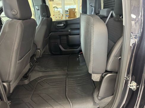 Used 2022 Chevrolet Silverado 1500 Custom Trail Boss image 10
