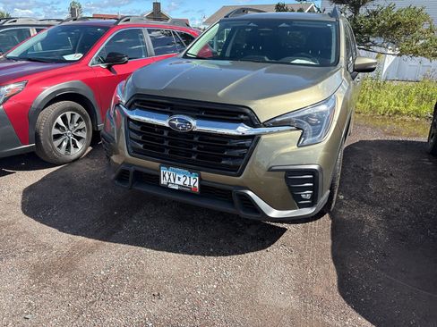 Used 2023 Subaru Ascent Limited AWD/4WD image 3