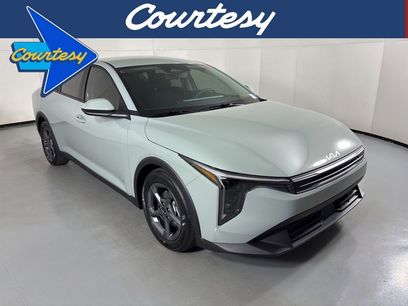 New 2026 Kia K4 LXS