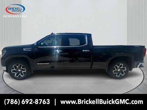 New 2025 GMC Sierra 1500 SLT w/ SLT Convenience Package image 8