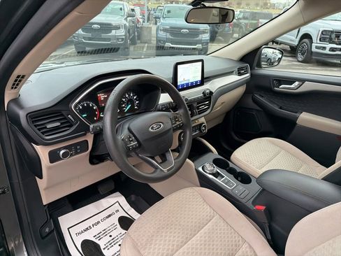 Certified 2020 Ford Escape SE image 11