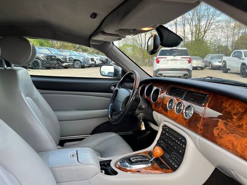 Used 2004 Jaguar XK8 Convertible RWD image 29