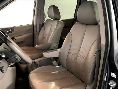 Used 2012 Kia Sedona EX w/ Luxury Pkg image 21