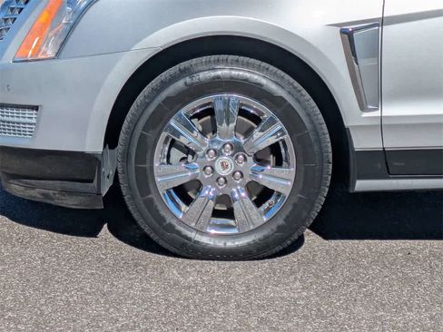Used 2015 Cadillac SRX Luxury image 10