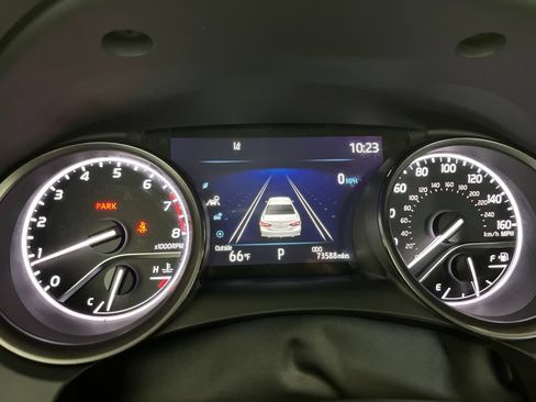 Used 2024 Toyota Camry SE AWD/4WD image 8