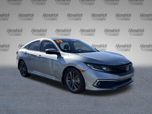 Used 2019 Honda Civic EX-L image 2