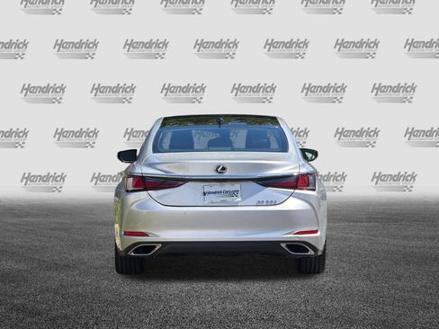 Used 2019 Lexus ES 350 Ultra Luxury w/ Accessory Package 2 FWD image 6