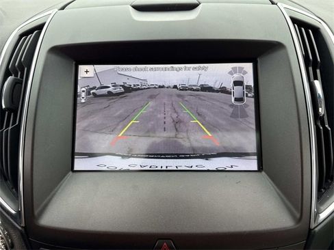 Used 2019 Ford Edge Titanium w/ Equipment Group 301A image 22
