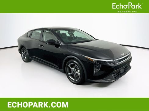 Used 2025 Kia K4 FWD image 1