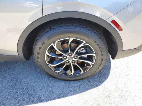 New 2026 Lincoln Nautilus Premier AWD/4WD image 7