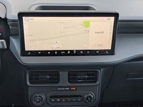 Used 2022 Ford F350 Lariat w/ Tremor Off-Road Package image 27