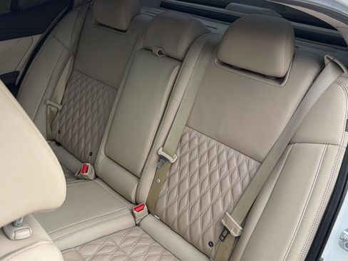 Used 2023 Nissan Maxima Platinum w/ Sport Mat Group FWD image 33