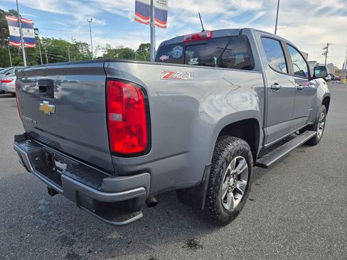 Used 2018 Chevrolet Colorado Z71 AWD/4WD image 5