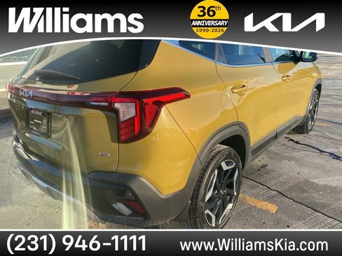 Used 2024 Kia Seltos SX image 12