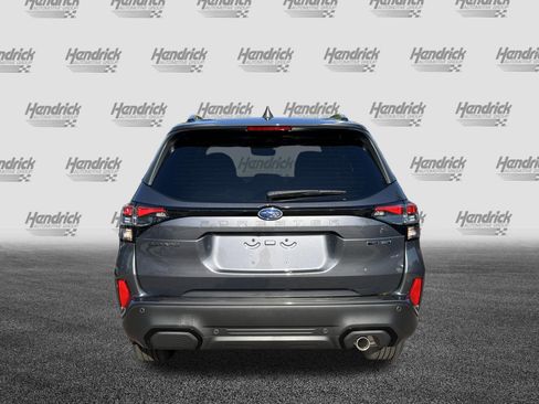 Used 2025 Subaru Forester Touring w/ Popular Package - Touring AWD/4WD image 9