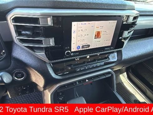 Used 2022 Toyota Tundra SR5 w/ SR5 Convenience Package AWD/4WD image 15