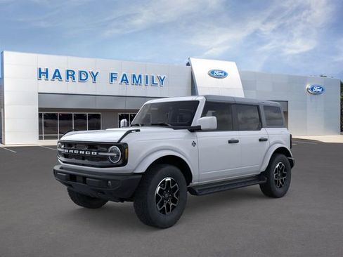 New 2026 Ford Bronco Outer Banks AWD/4WD image 1
