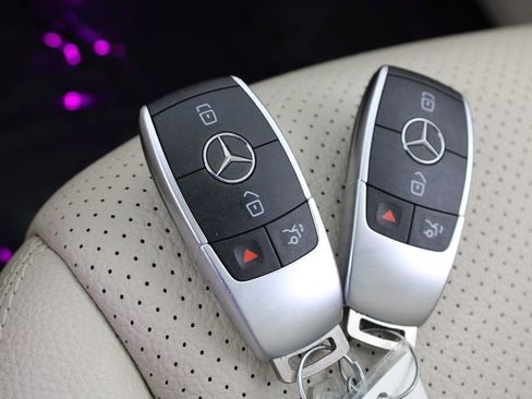 Used 2022 Mercedes-Benz GLC 300 4MATIC image 29