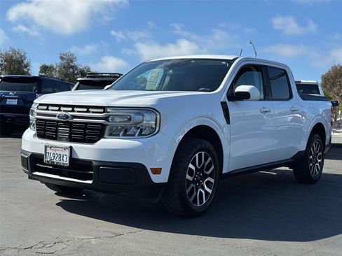 Certified 2022 Ford Maverick Lariat w/ Lariat Luxury Package image 4