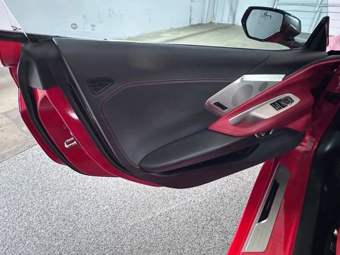 Used 2022 Chevrolet Corvette Stingray Preferred Cpe w/ Z51 Performance Package RWD image 39