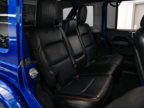 Used 2019 Jeep Wrangler Unlimited Rubicon AWD/4WD image 33