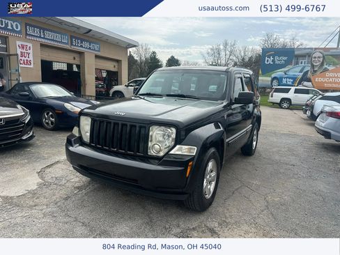 Used 2012 Jeep Liberty Sport image 1