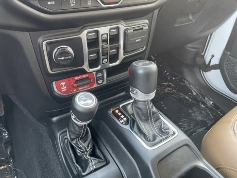 Used 2021 Jeep Wrangler Unlimited Rubicon w/ Cold Weather Group image 20