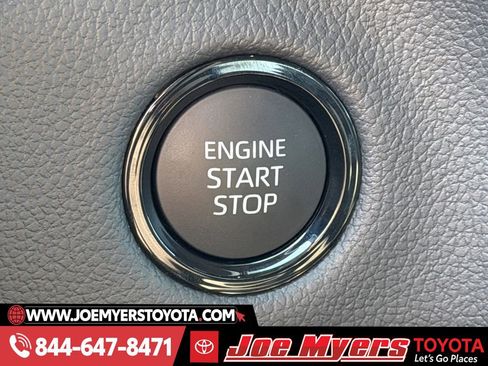 Used 2026 Toyota Tundra Limited w/ Power Package image 22