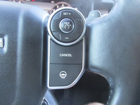 Used 2018 Land Rover Discovery HSE image 52
